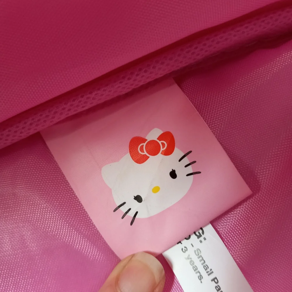 Hello kitty suitcase on wheels! Y2k kawaii AF vintage piece! EUC! - Picture 8 of 15